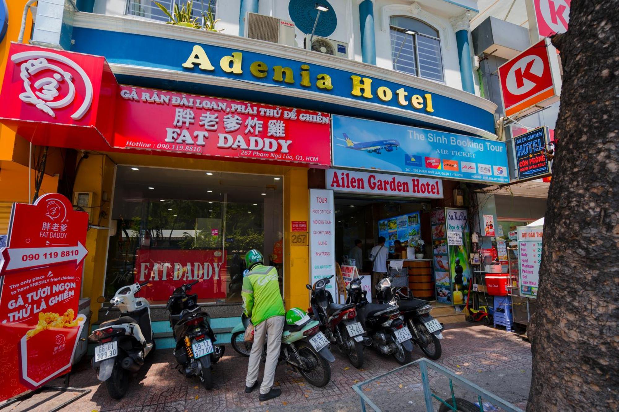 Khách sạn Adenia *